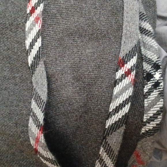 V. Fraas plaid trim open faced cape - Picture 9 of 9